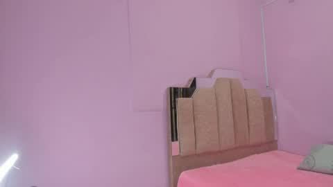 L O V E  online show from October 3, 12:02 pm