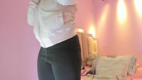 L O V E  online show from October 4, 11:30 am