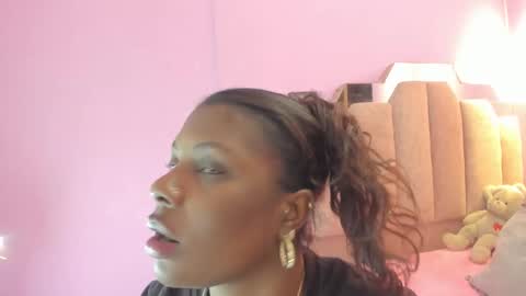 L O V E  online show from October 7, 11:51 am