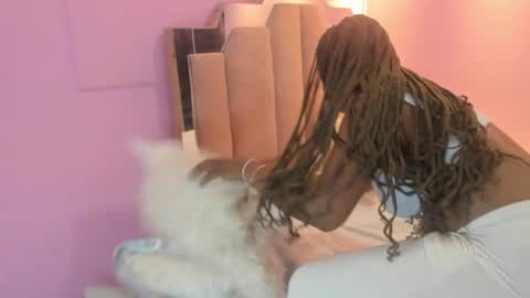 L O V E  online show from November 20, 12:05 pm