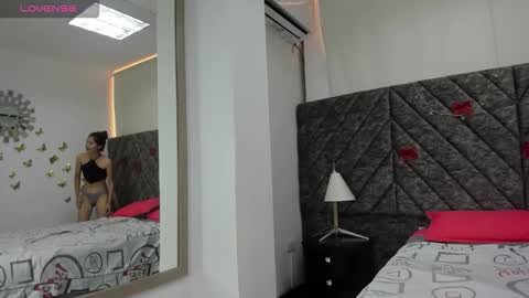 loverebels_ online show from February 5, 3:49 pm