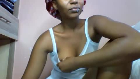 lovergal257 online show from January 14, 2:23 pm