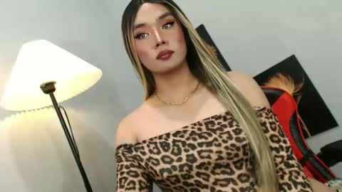 lovers moon22 online show from October 6, 1:19 pm