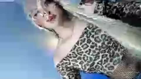 lovers moon22 online show from July 11, 11:57 am