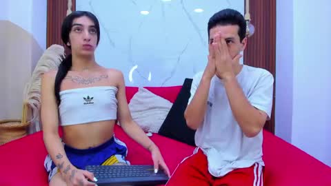 Snapshot of loversinfire chatting on May 4, 2:07 am sofia and bryan online show from May 4, 2:07 am