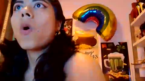 loverubii online show from March 6, 6:10 am