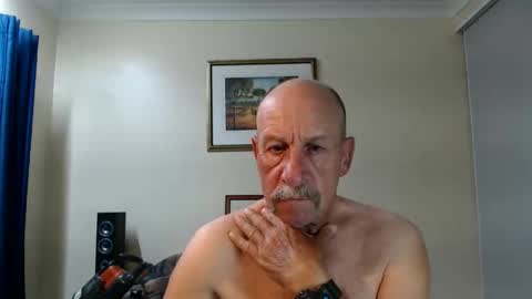 Lovesblackazz online show from November 5, 10:15 am