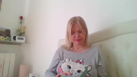 Marlyn online show from January 26, 1:25 pm