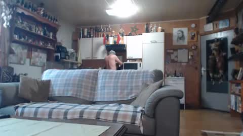 aaron online show from February 3, 11:37 am