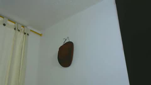 lovexjuxn77 online show from February 13, 7:54 pm