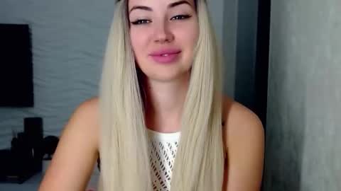 Rosie  online show from April 3, 11:19 am