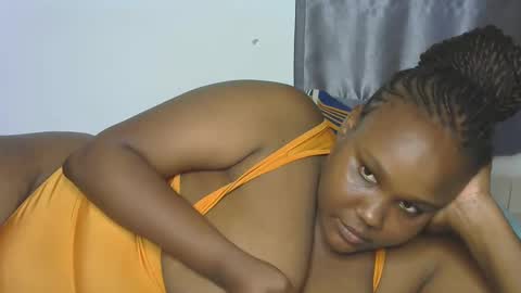 Snapshot of loveytiana chatting on January 5, 5:27 pm loveytiana online show from January 5, 5:27 pm