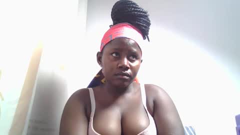 lovie_paula online show from October 26, 2:12 pm