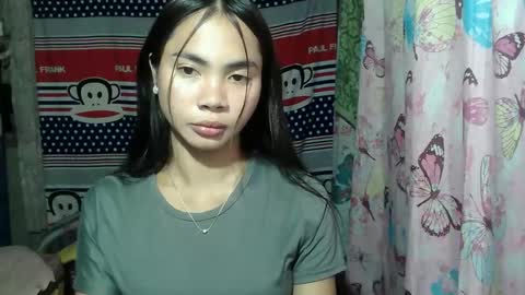 loving_rhean online show from May 19, 4:02 pm