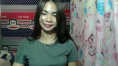 loving_rhean online show from May 20, 4:07 am