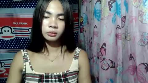 loving_rhean online show from May 28, 11:29 am