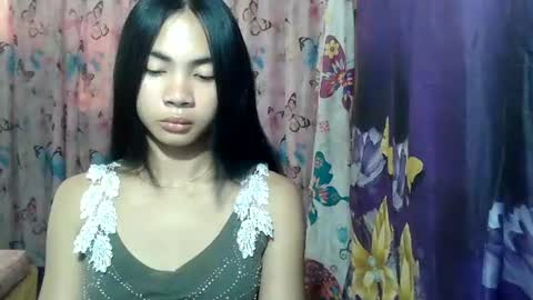 loving_rhean online show from July 5, 3:13 am