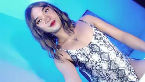 Lovingmonaru969 online show from March 3, 7:21 am