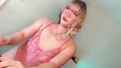 Lovingmonaru969 online show from March 22, 3:48 pm