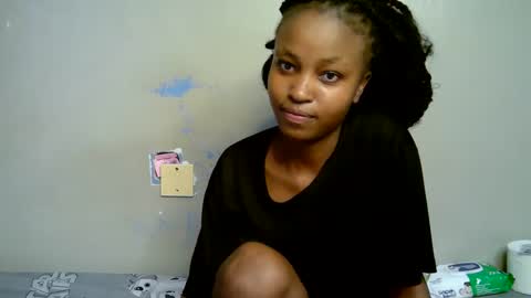 lovly_lastborn1 online show from April 7, 6:30 pm