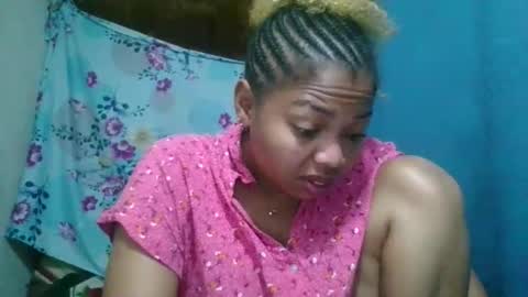 Snapshot of lovrochina98 chatting on March 25, 2:06 am lovrochina98 online show from March 25, 2:06 am