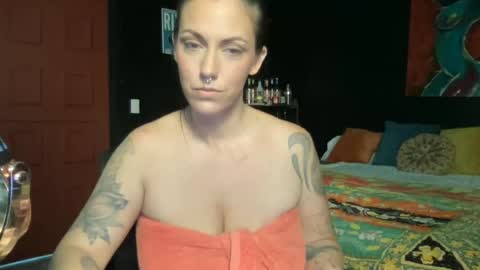 Lox online show from June 16, 3:58 pm