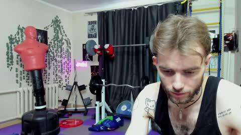 Snapshot of loyasteve chatting on December 6, 10:05 am VECTORSTEVEPVT IS OPEN online show from December 6, 10:05 am