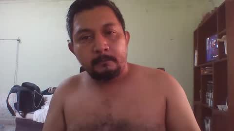 Snapshot of lpmauriciosantamaria chatting on May 2, 1:38 pm lpmauriciosantamaria online show from May 2, 1:38 pm