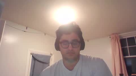 Snapshot of lpop81020 chatting on December 5, 12:30 am lpop81020 online show from December 5, 12:30 am