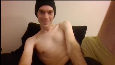 Snapshot of lrgdraft chatting on November 16, 9:42 pm mcLRG online show from November 16, 9:42 pm