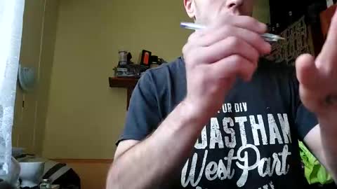 Snapshot of lshot_d chatting on December 22, 1:00 pm Lshot D online show from December 22, 1:00 pm