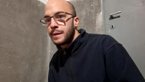 Snapshot of lshot_d chatting on October 13, 6:13 am Lshot D online show from October 13, 6:13 am