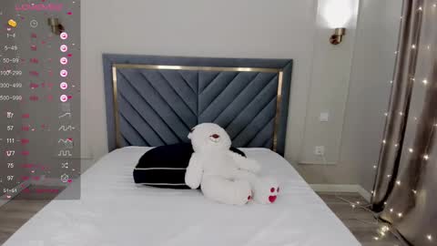 Snapshot of lu_mina chatting on February 13, 11:47 pm lu_mina online show from February 13, 11:47 pm