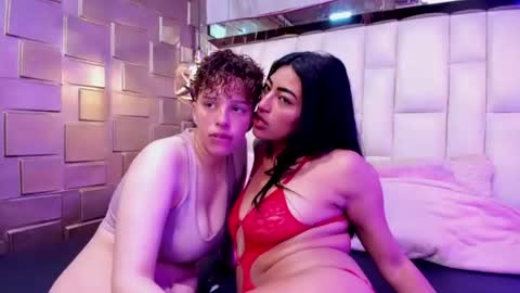 lu_vale online show from July 11, 1:58 pm
