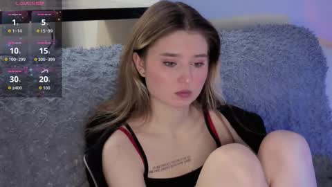 Snapshot of lua__19 chatting on October 16, 1:45 pm Lua online show from October 16, 1:45 pm