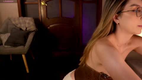 Snapshot of lua_ferch_ chatting on October 28, 1:03 pm ---Goys incredible photographs online show from October 28, 1:03 pm