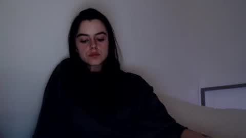 luana online show from January 6, 1:20 am