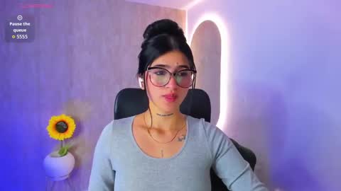 Luana online show from October 2, 12:01 pm