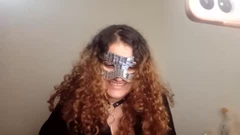 luanapowerful online show from September 25, 4:38 am