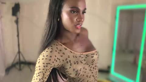 Snapshot of luanarisque chatting on March 10, 9:03 am IG luana orq online show from March 10, 9:03 am