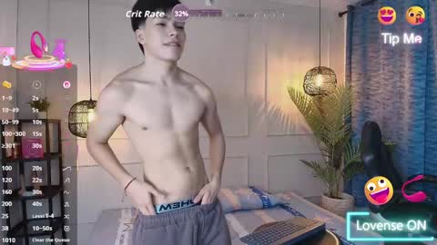Snapshot of luandy_ chatting on April 18, 11:58 am lUAN online show from April 18, 11:58 am