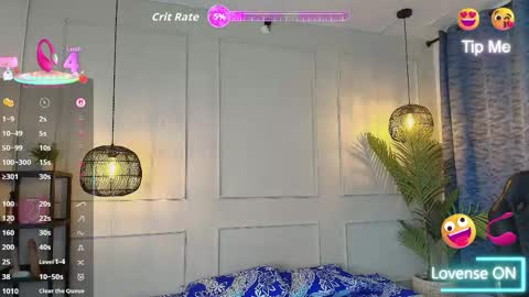 Snapshot of luandy_ chatting on April 23, 11:42 am lUAN online show from April 23, 11:42 am