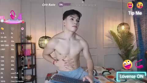 Snapshot of luandy_ chatting on April 30, 11:49 am lUAN online show from April 30, 11:49 am