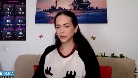 Snapshot of luara_ chatting on November 28, 1:03 pm luara_ online show from November 28, 1:03 pm