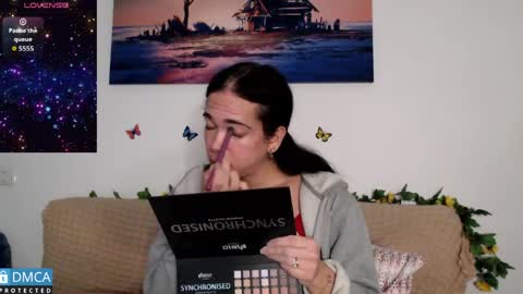 Snapshot of luara_ chatting on April 7, 6:58 am luara_ online show from April 7, 6:58 am