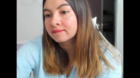 luara__01__lecat_1 online show from March 31, 12:34 am