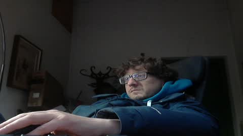 Snapshot of luca78_78 chatting on February 1, 9:00 am luca78 online show from February 1, 9:00 am