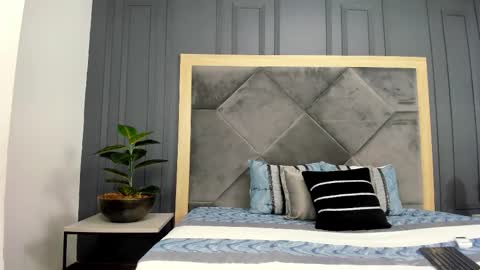 luca_morettii online show from October 25, 12:34 pm