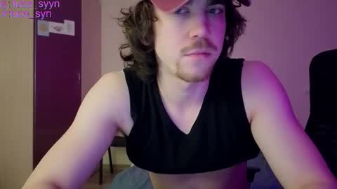 Snapshot of luca_syn chatting on February 20, 7:14 pm Luca S online show from February 20, 7:14 pm