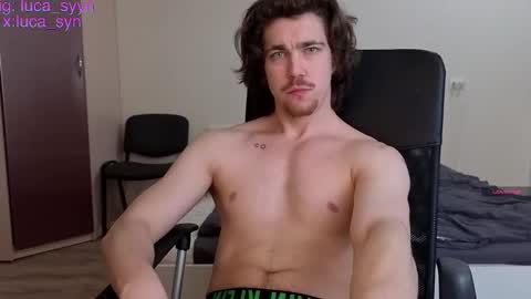 Snapshot of luca_syn chatting on February 27, 7:03 pm Luca S online show from February 27, 7:03 pm
